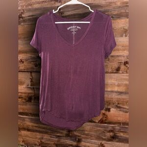 Aeropostale Maroon V-Neck Short Sleeve